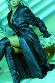 DOMINATRICE NICE CANNE MONACO MAITRESSE EXPERTE DANS LA CONFIANCE TOUS SCENARIOS INITIATIONS GODE CEINTURE FETICHISME URO JEUX DE ROLES 0645028649.