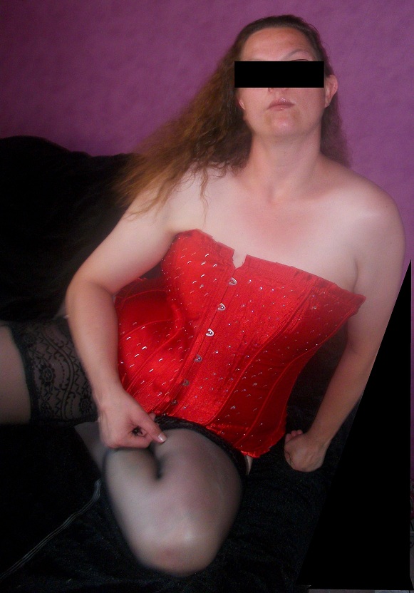 jolie ronde coquine ou domina