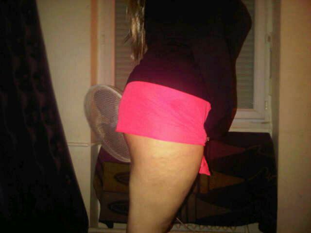 JOLIE BLONDE TRES PULPEUSE EN REGION PARISIENNE