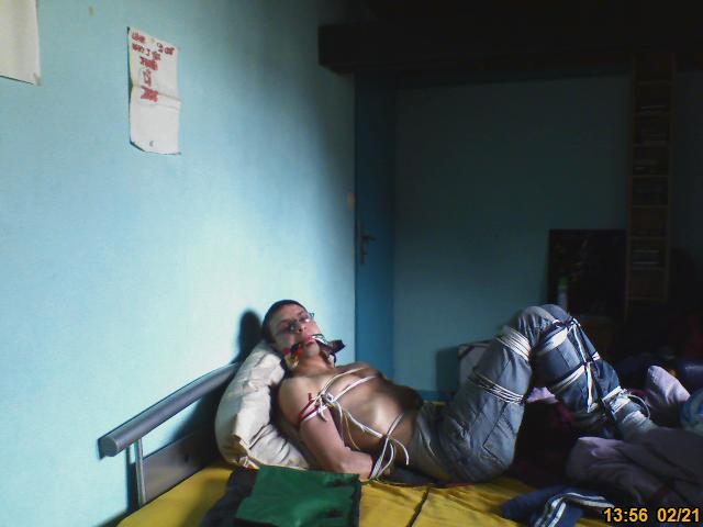 je cherche une ligoteuse pour me kidnapper