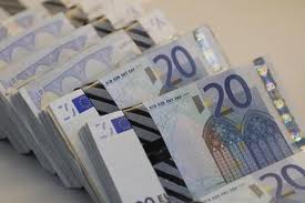 Déan teagmháil liom chun deireadh do chuid fadhbanna airgeadais