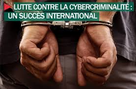 je cherche a contacter le responsable de ce site 